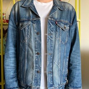 Levi's blue denim trucker jacket XL